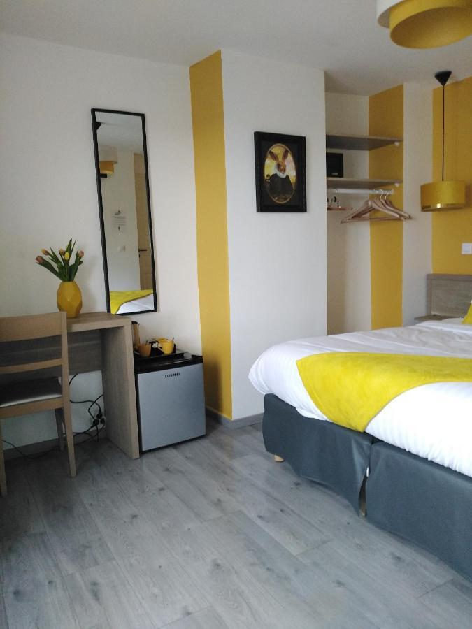 Les Remparts Hotel La Madelaine-sous-Montreuil Eksteriør billede