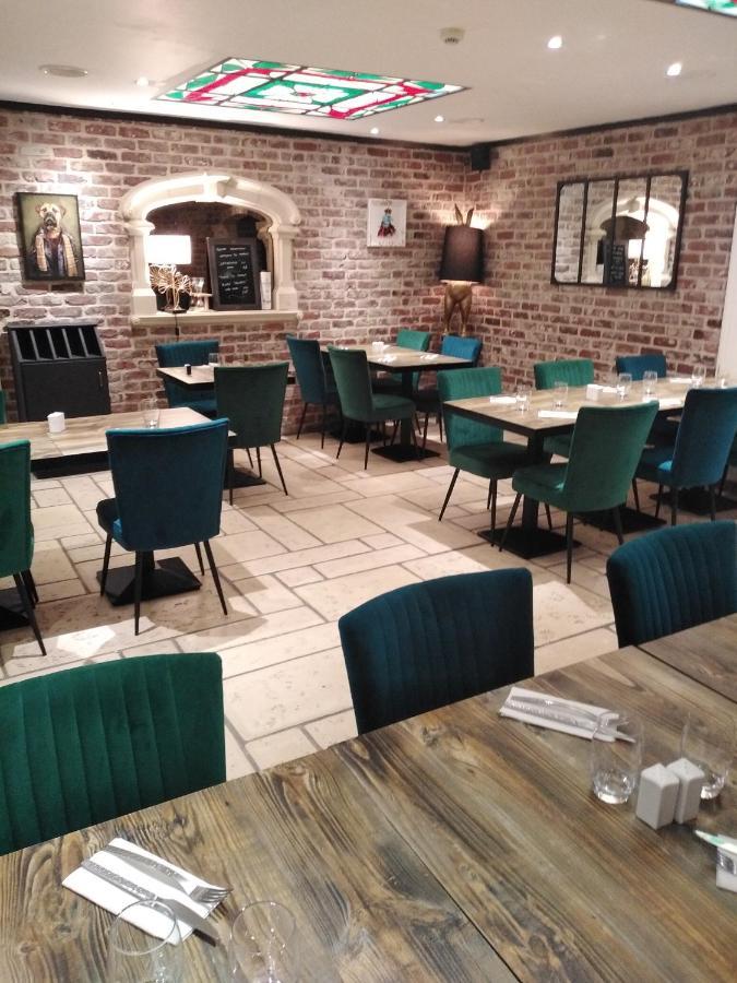 Les Remparts Hotel La Madelaine-sous-Montreuil Eksteriør billede