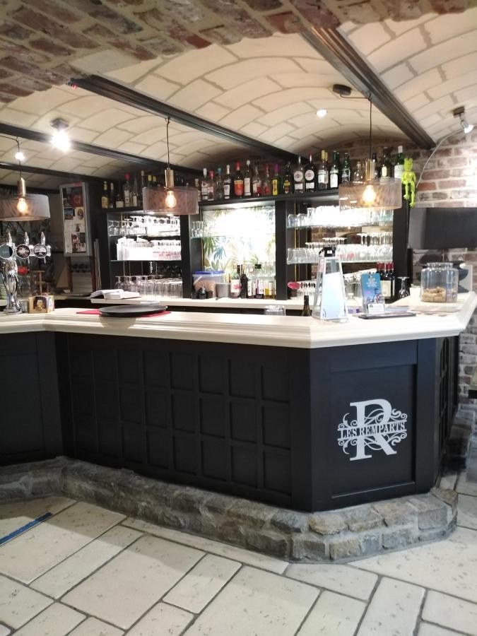 Les Remparts Hotel La Madelaine-sous-Montreuil Eksteriør billede