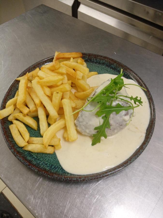 Les Remparts Hotel La Madelaine-sous-Montreuil Eksteriør billede